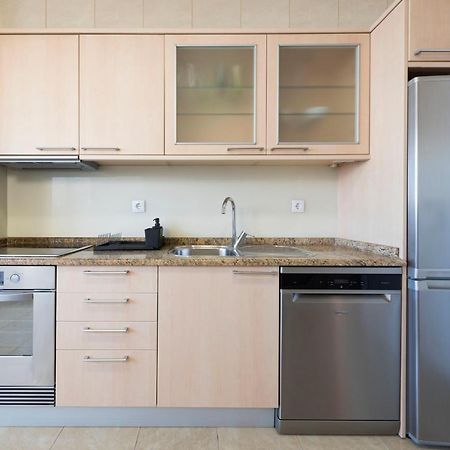 Lovelystay - Downtown Modern 2Br Flat With Free Parking Порту Экстерьер фото